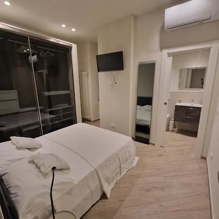 Casa A Mare In Pieno Centro Con Parcheggio Privato Incluso E Vicinissimo Al Mare Ferienhaus Chiavari