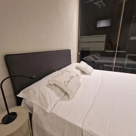 Casa A Mare In Pieno Centro Con Parcheggio Privato Incluso E Vicinissimo Al Mare *