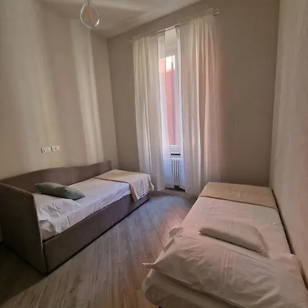 Casa A Mare In Pieno Centro Con Parcheggio Privato Incluso E Vicinissimo Al Mare Ferienhaus